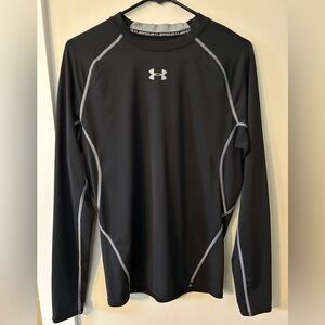 Under Armour XL compression long-sleeve shirt